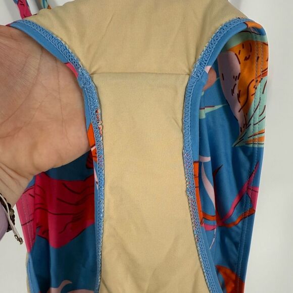 Blushing Brunette Coast On By High Waist Bottom / Underwire Top Bikini Set | XXL - Picture 6 of 9